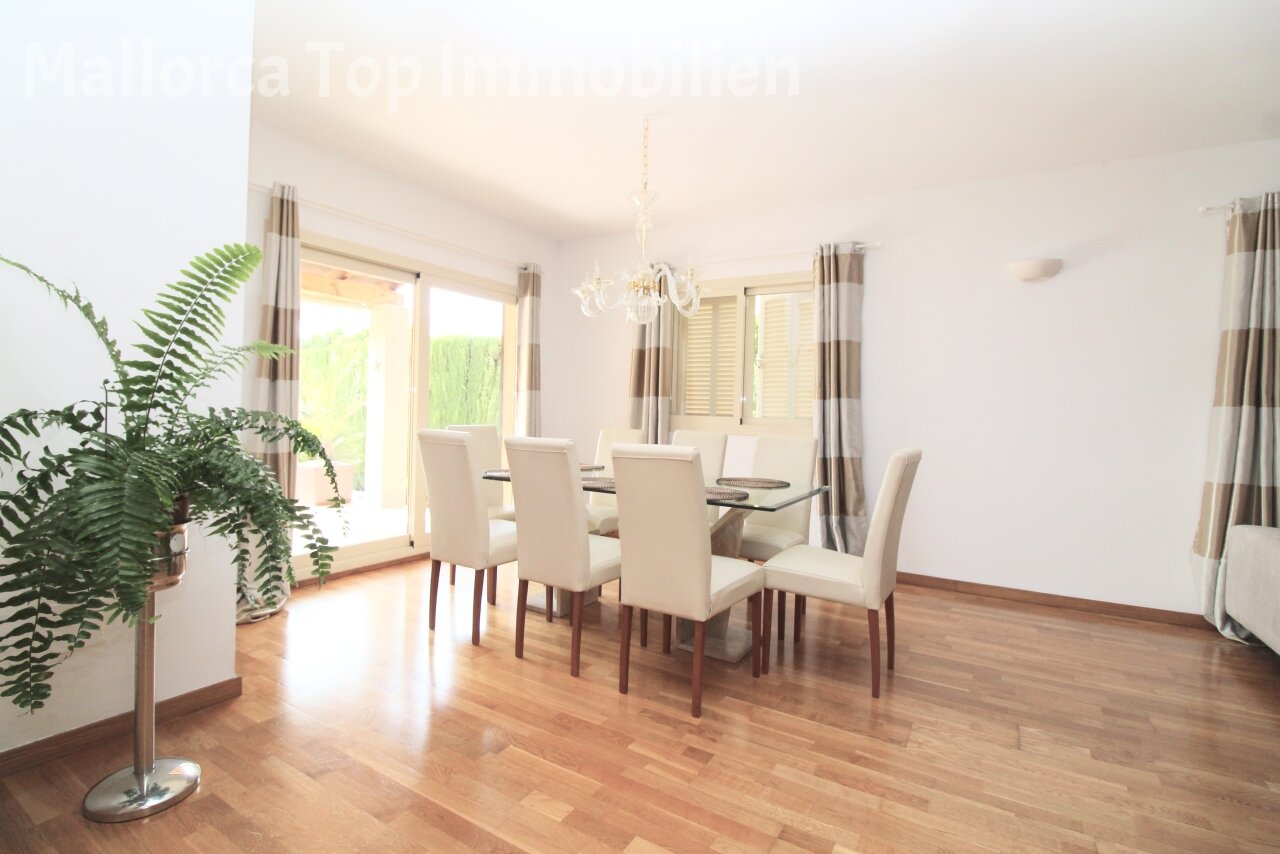 Stylish villa near the beach club Mhares