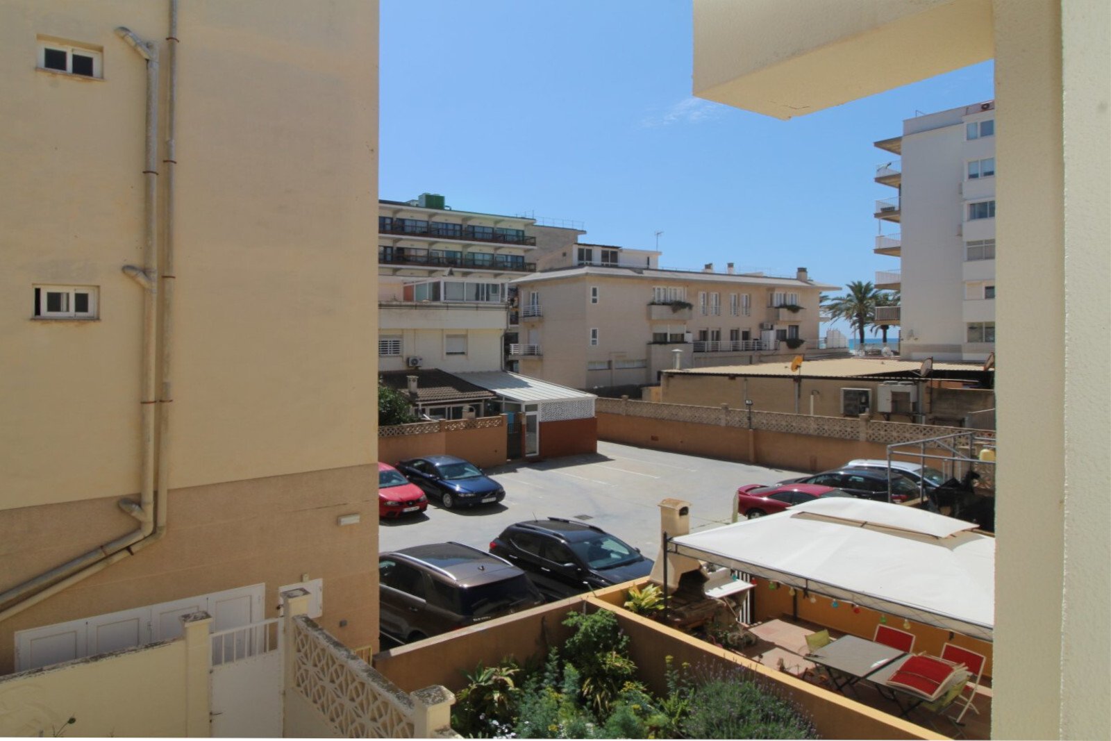 Spectacular terraced house with sea views in El Arenal