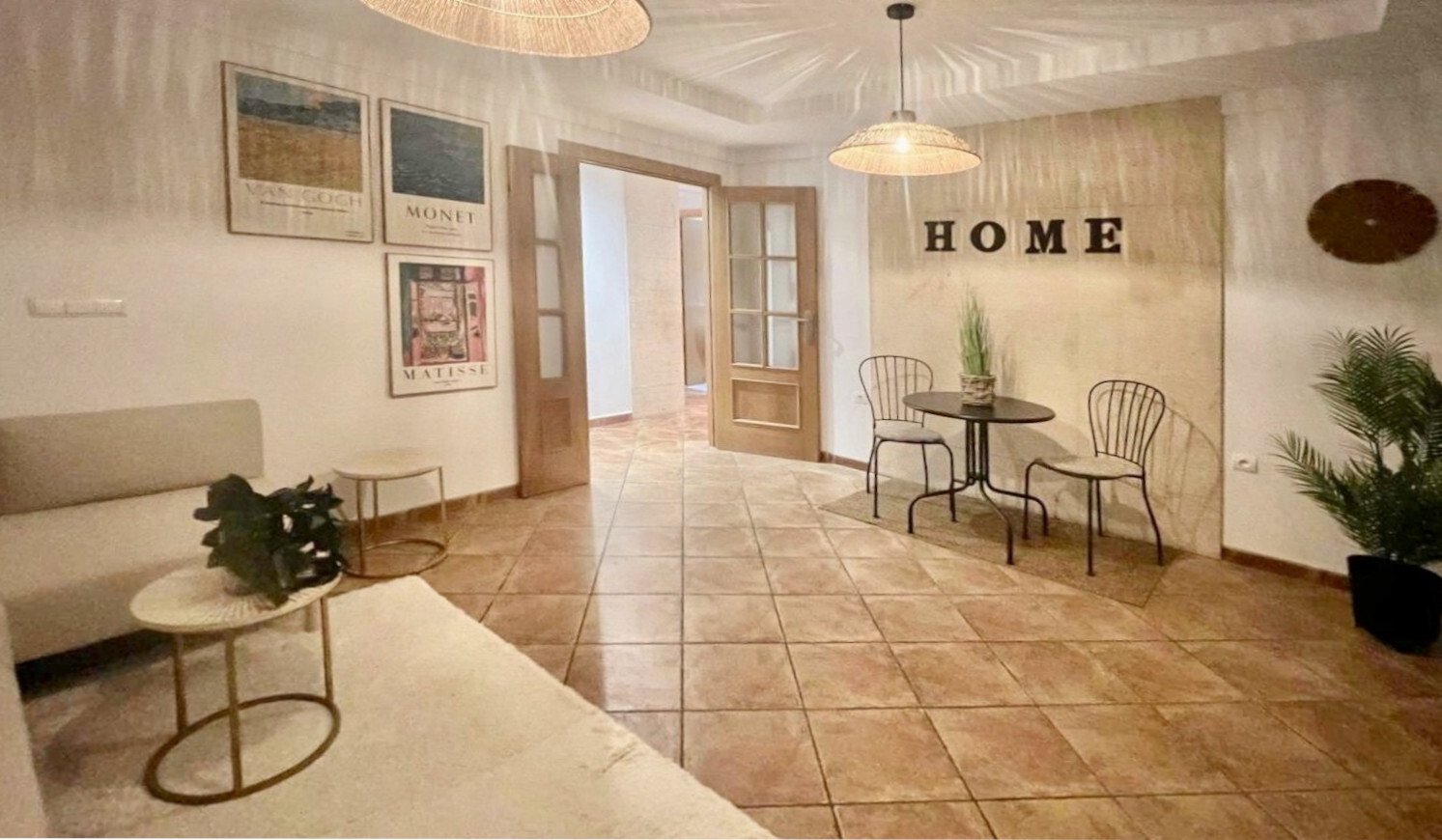 Renovated and furnished: 3 bedrooms near the sea