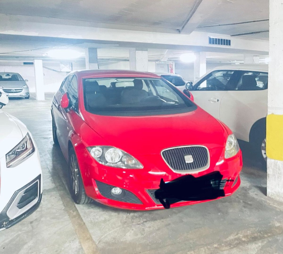 Bright top-floor apartment in Palma – refined living with balcony and private parking in sought-after Foners