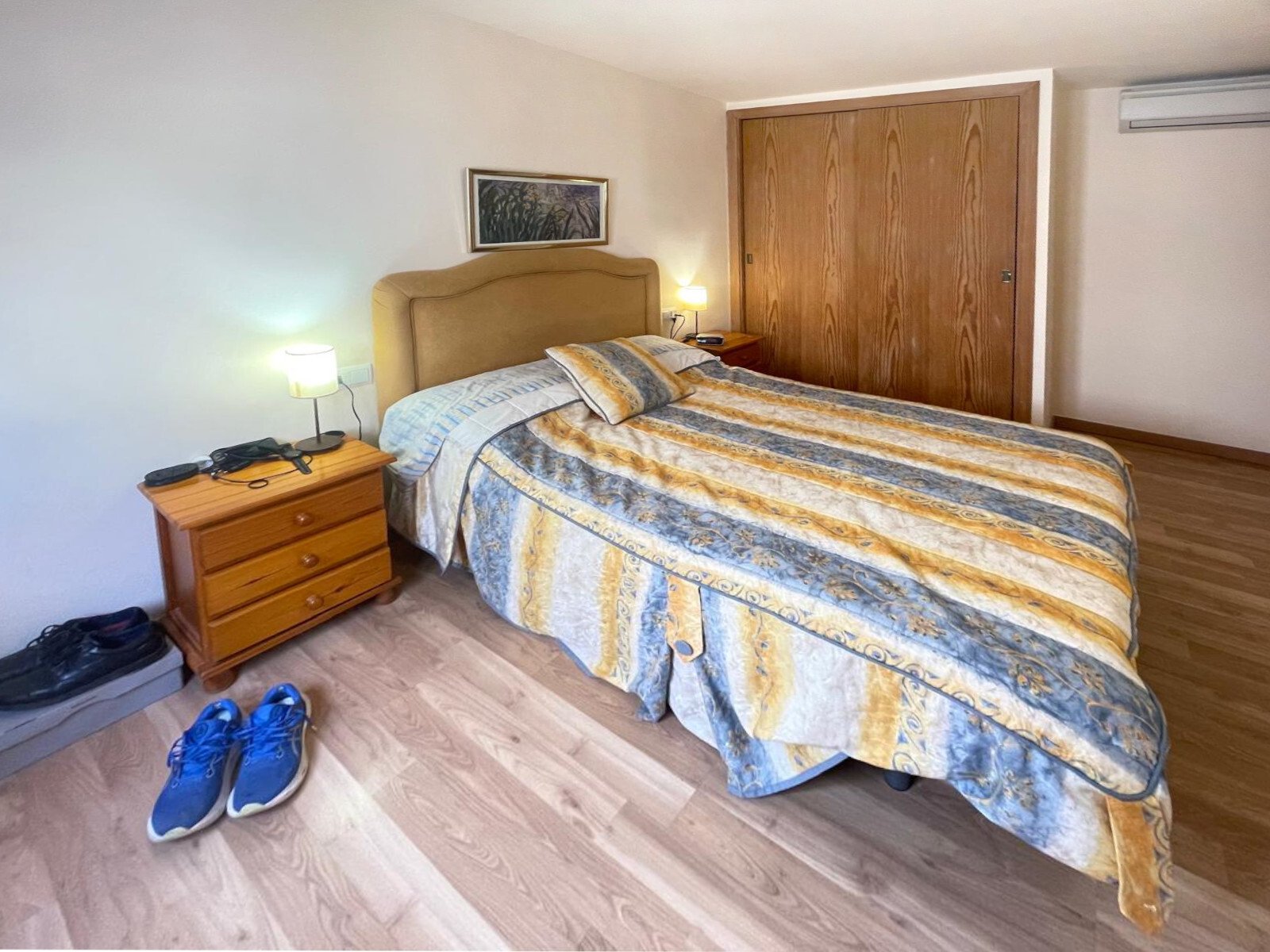 Bright top-floor apartment in Palma – refined living with balcony and private parking in sought-after Foners