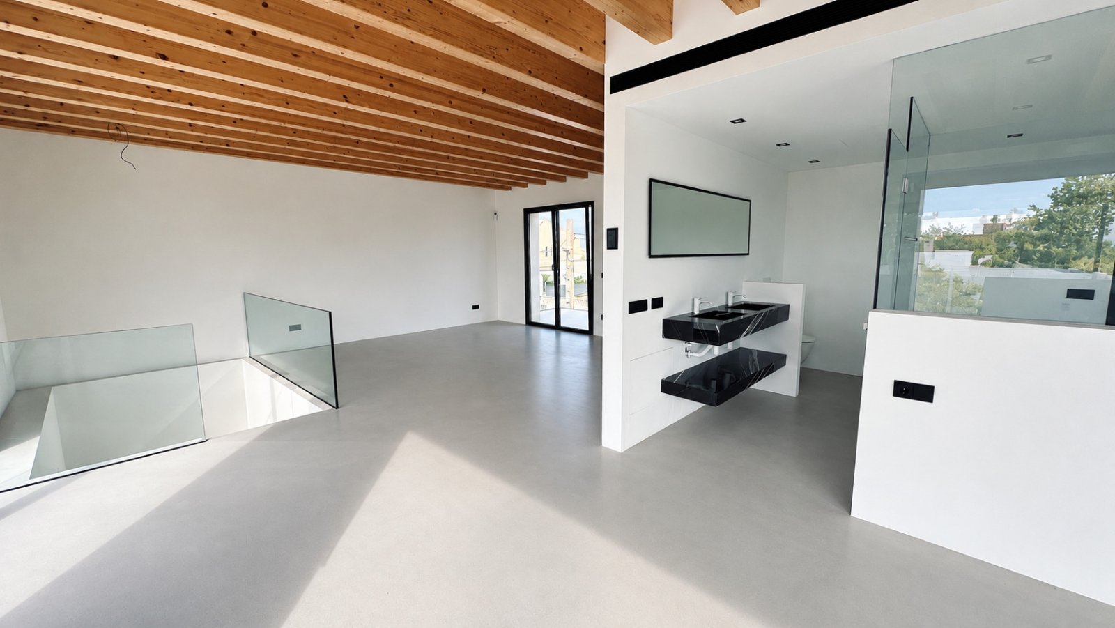 Modern Design Villa with Pool in Bahía Grande, Mallorca
