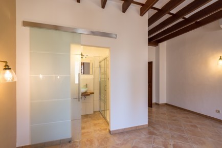 Llucmajor City. Renovated townhouse for living and working