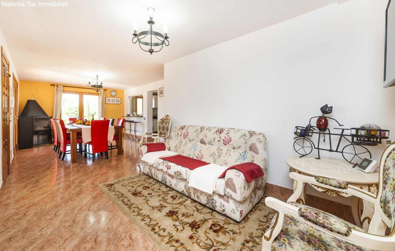 Chalet with holiday license in exclusive are