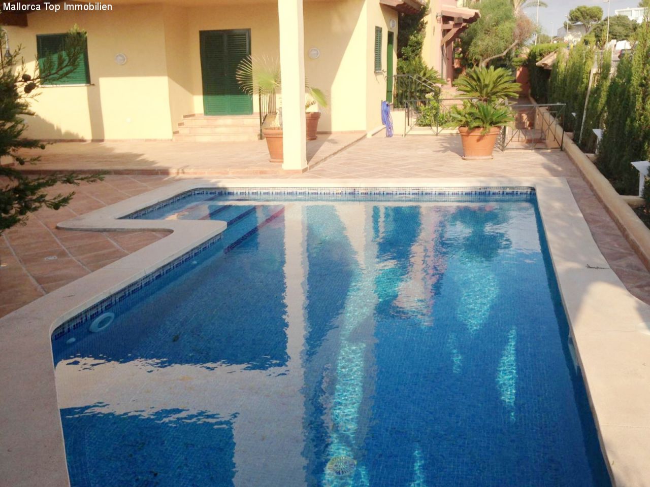 Haus mit Pool Haus mit Pool