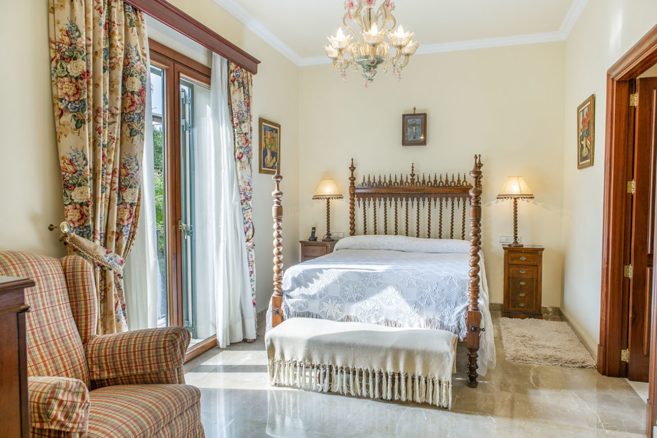 Son Veri Nou. Luxury villa of the highest class in 1. Line