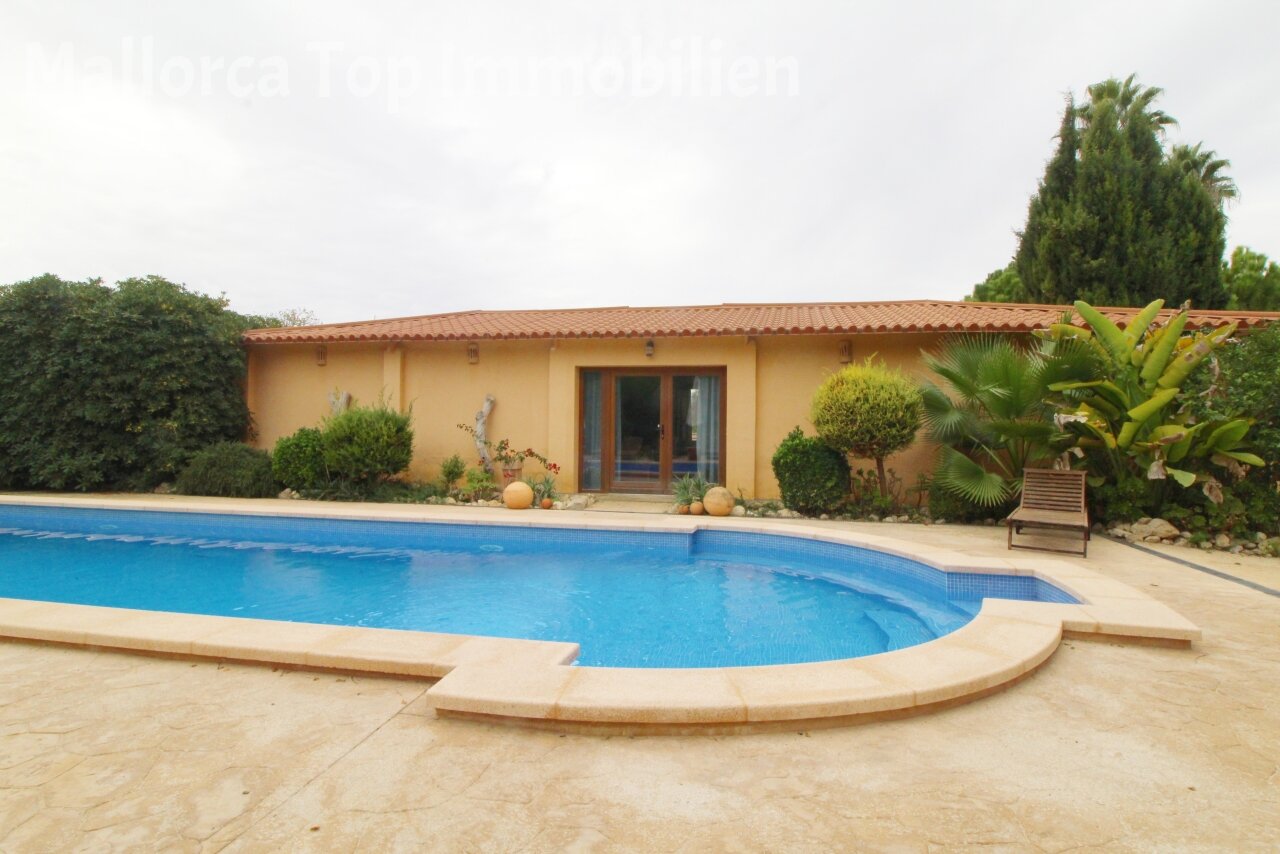 Finca mit Gästehaus () Finca mit Gästehaus ()