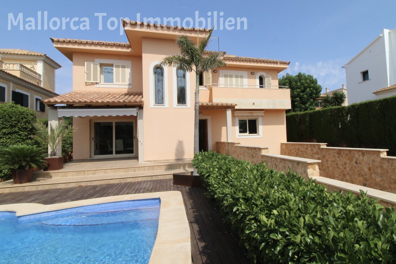 Villa in Puig de Ros Villa in Puig de Ros