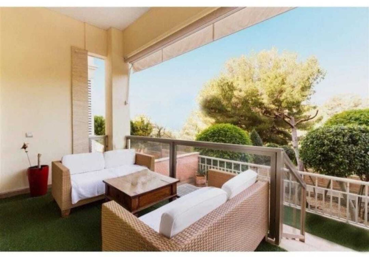 Spacious terrace with panoramic view and high-quality balustrade Spacious terrace with panoramic view and high-quality balustrade