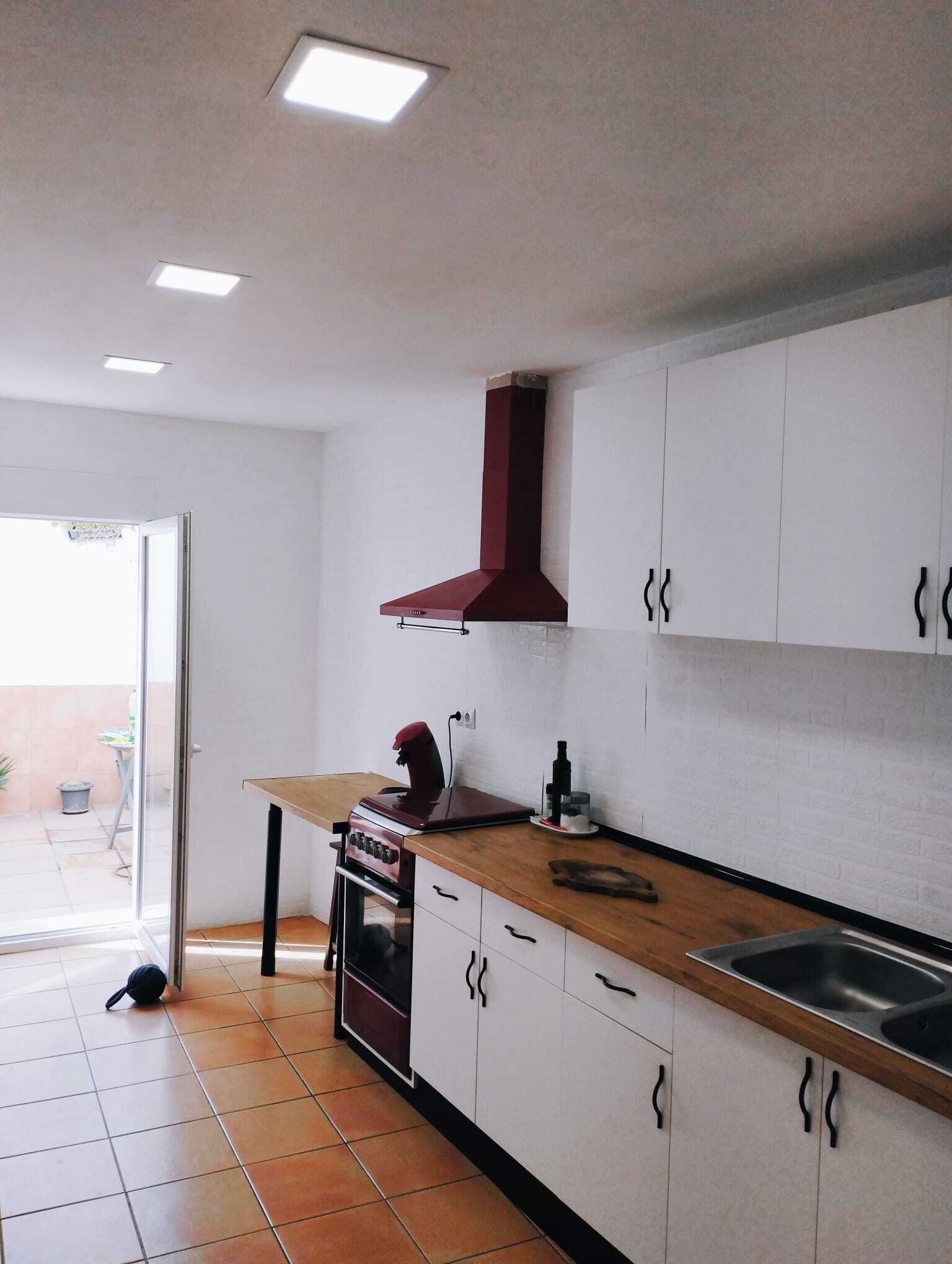 Modern kitchen with well-thought-out workflow and high-quality equipment