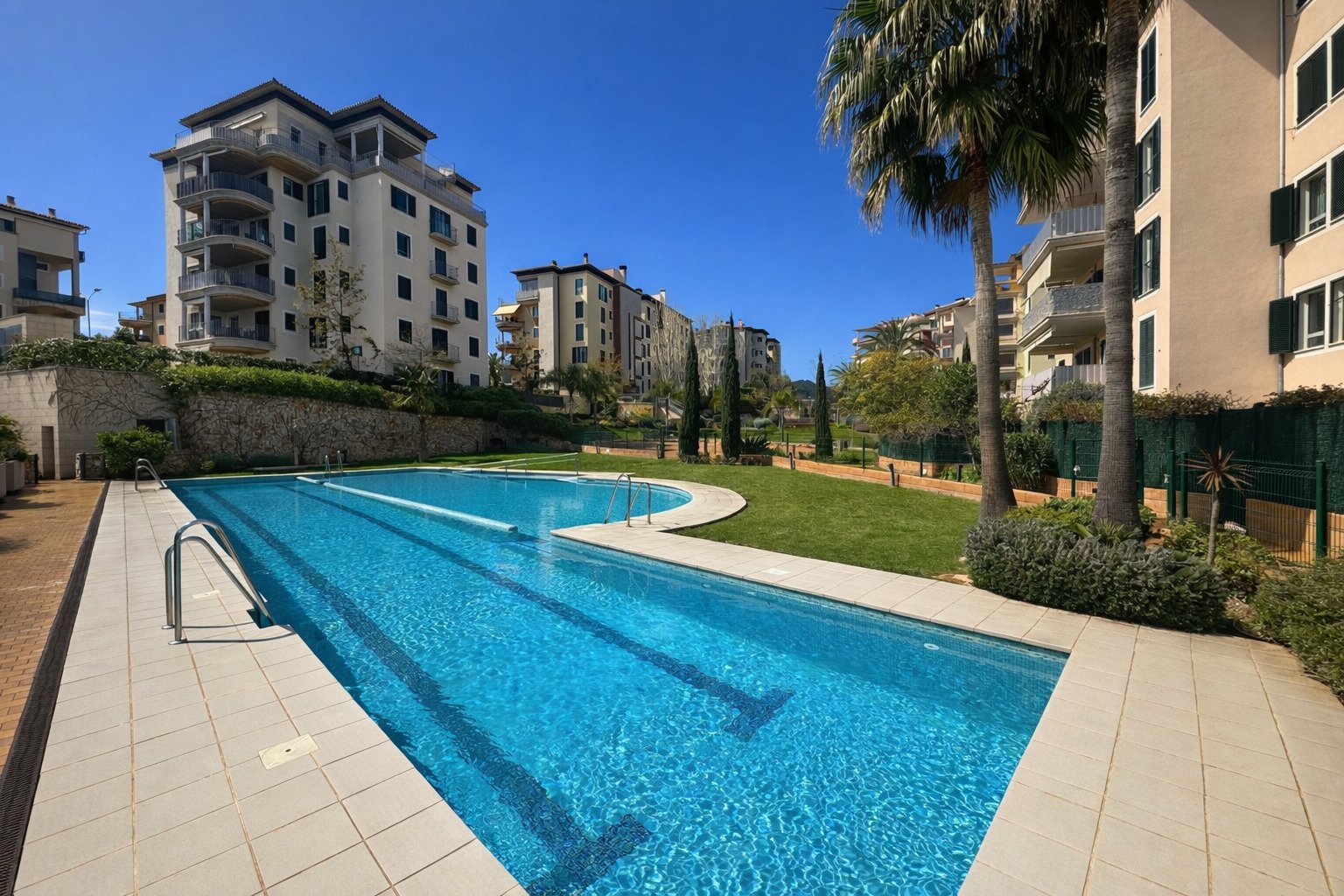 Exquisite first floor apartment with a Mediterranean lifestyle Exquisite first floor apartment with a Mediterranean lifestyle