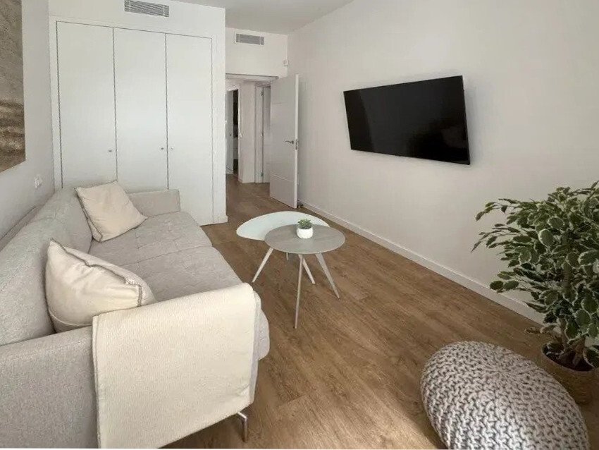 Living room with open layout and access to the sleeping area Living room with open layout and access to the sleeping area