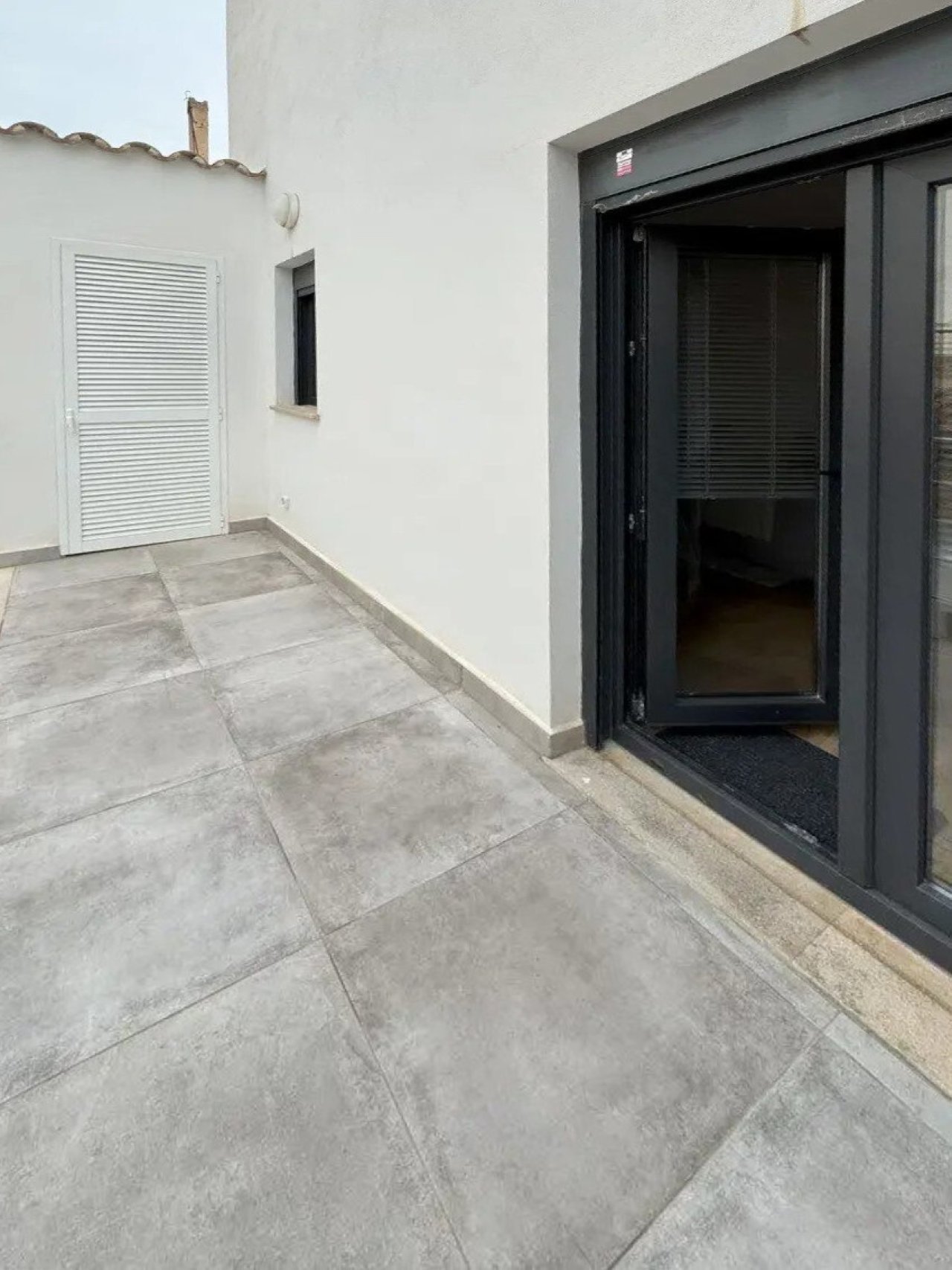 Terrace area with direct room access and high-quality sliding doors Terrace area with direct room access and high-quality sliding doors