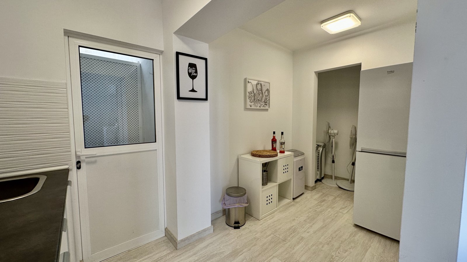 Functional corridor area with practical space organization and optimal traffic flow