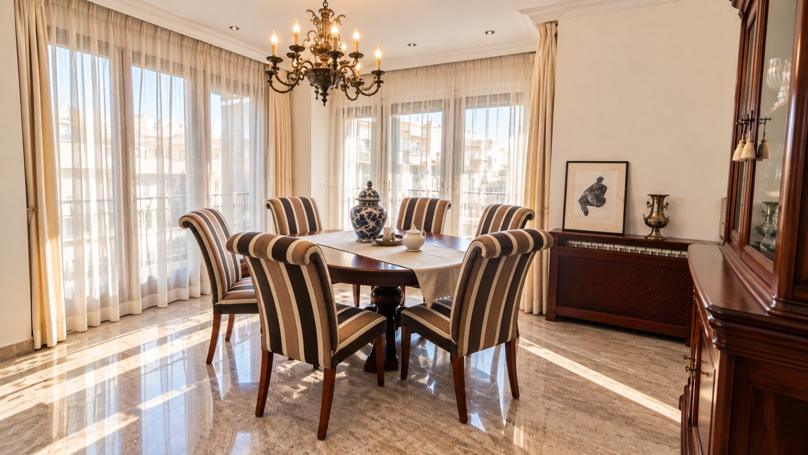 Spacious 160 m² Apartment in Central Manacor 
