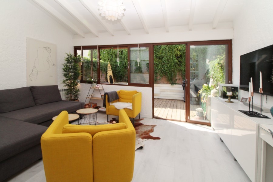 Bonanova. Fully modernised townhouse with lateral sea view  Bonanova. Fully modernised townhouse with lateral sea view