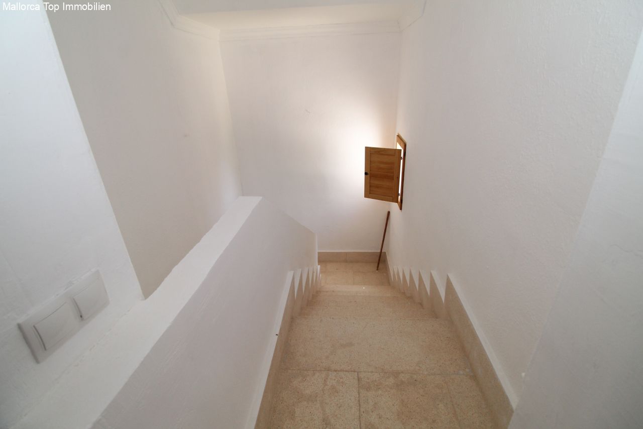 Bright staircase with optimal lighting – safe access between levels Bright staircase with optimal lighting – safe access between levels