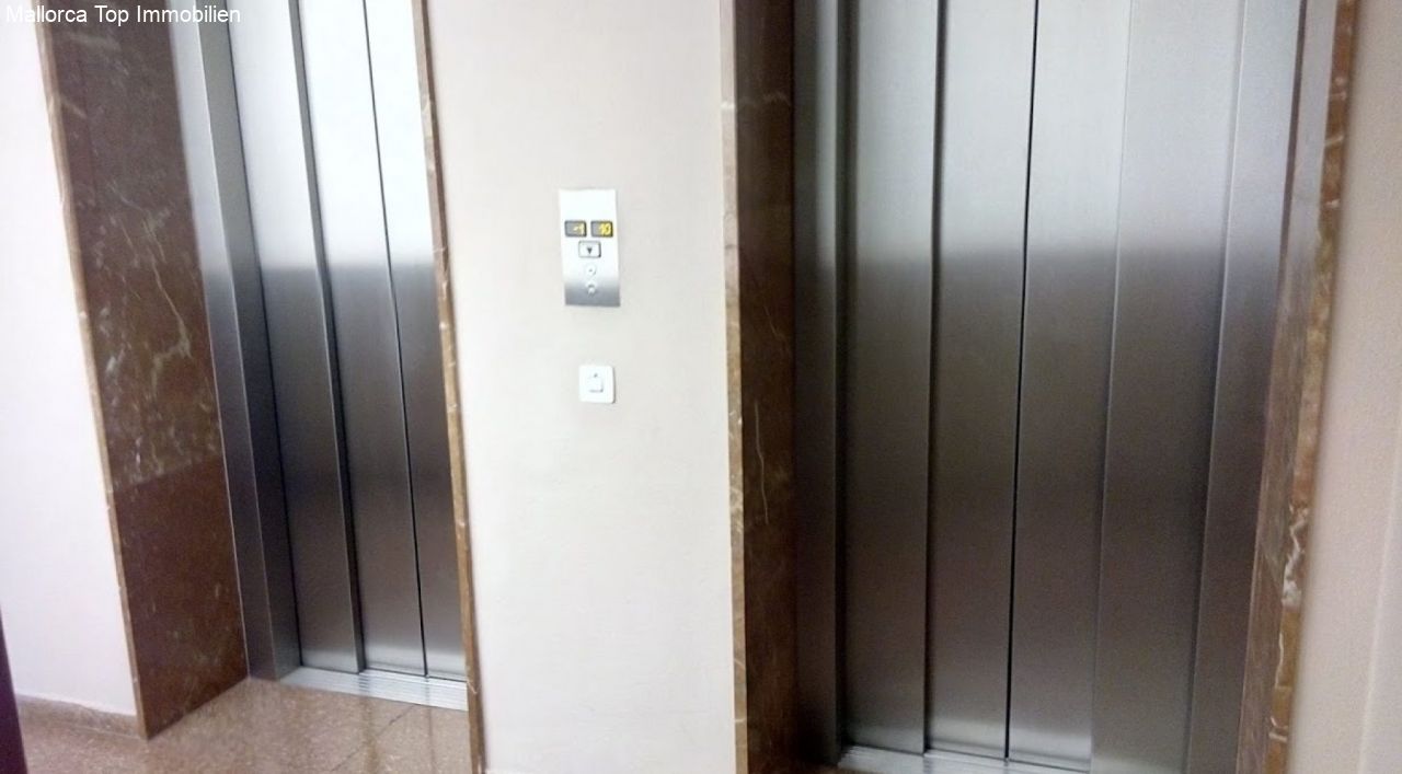 Modern elevator system with comfortable access to all floors Modern elevator system with comfortable access to all floors
