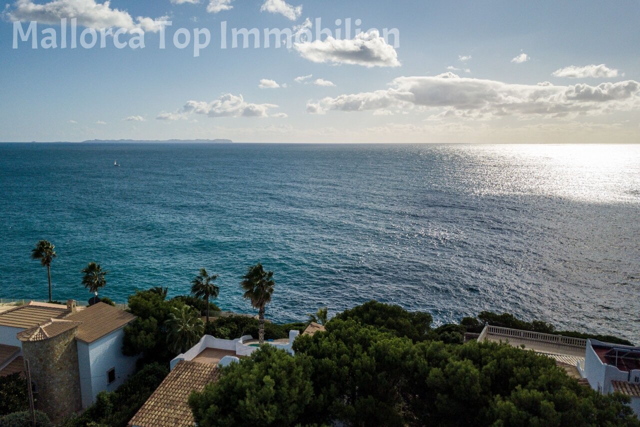 Unobstructed sea view: panoramic view of crystal-clear Mediterranean and coastal landscape