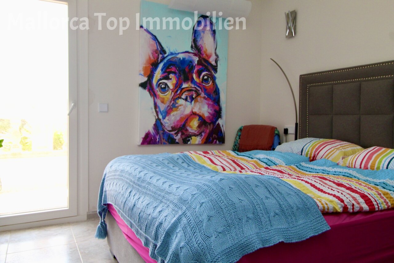 Bright bedroom with terrace access and high-quality built-in furnishings Bright bedroom with terrace access and high-quality built-in furnishings