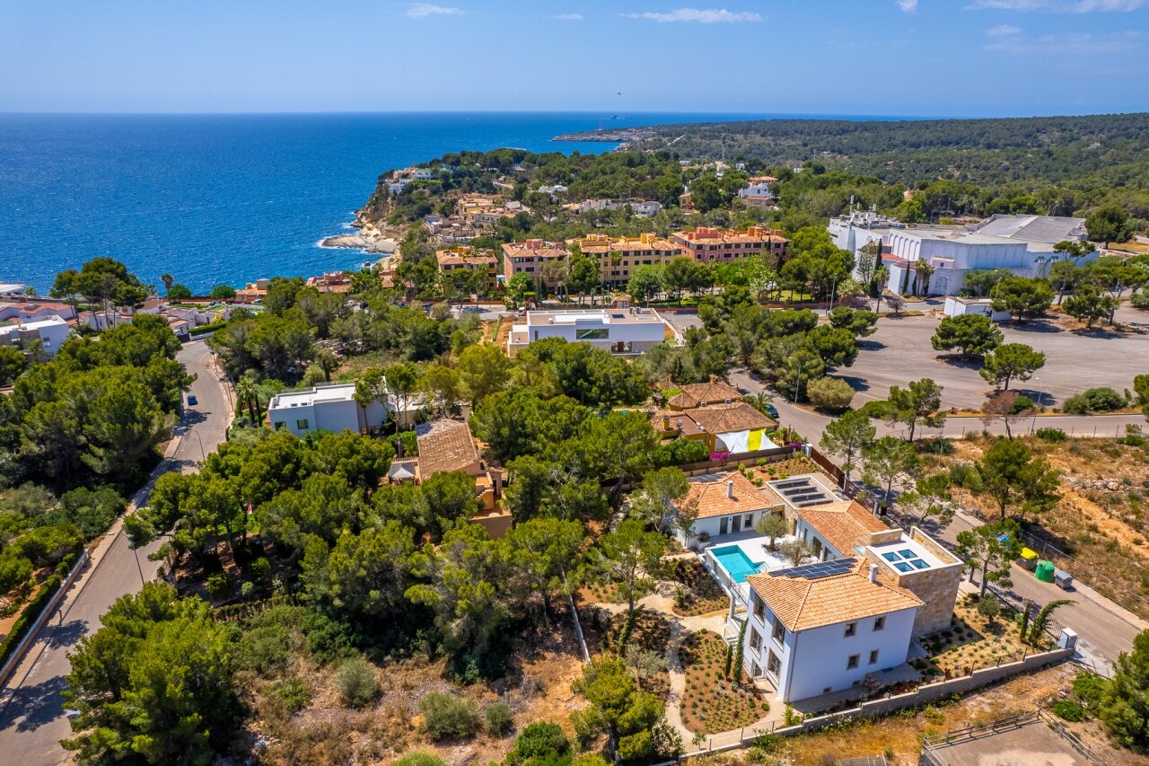 Dreamlike coastal location with panoramic views of crystal-clear Mediterranean Sea and established tree cover Dreamlike coastal location with panoramic views of crystal-clear Mediterranean Sea and established tree cover