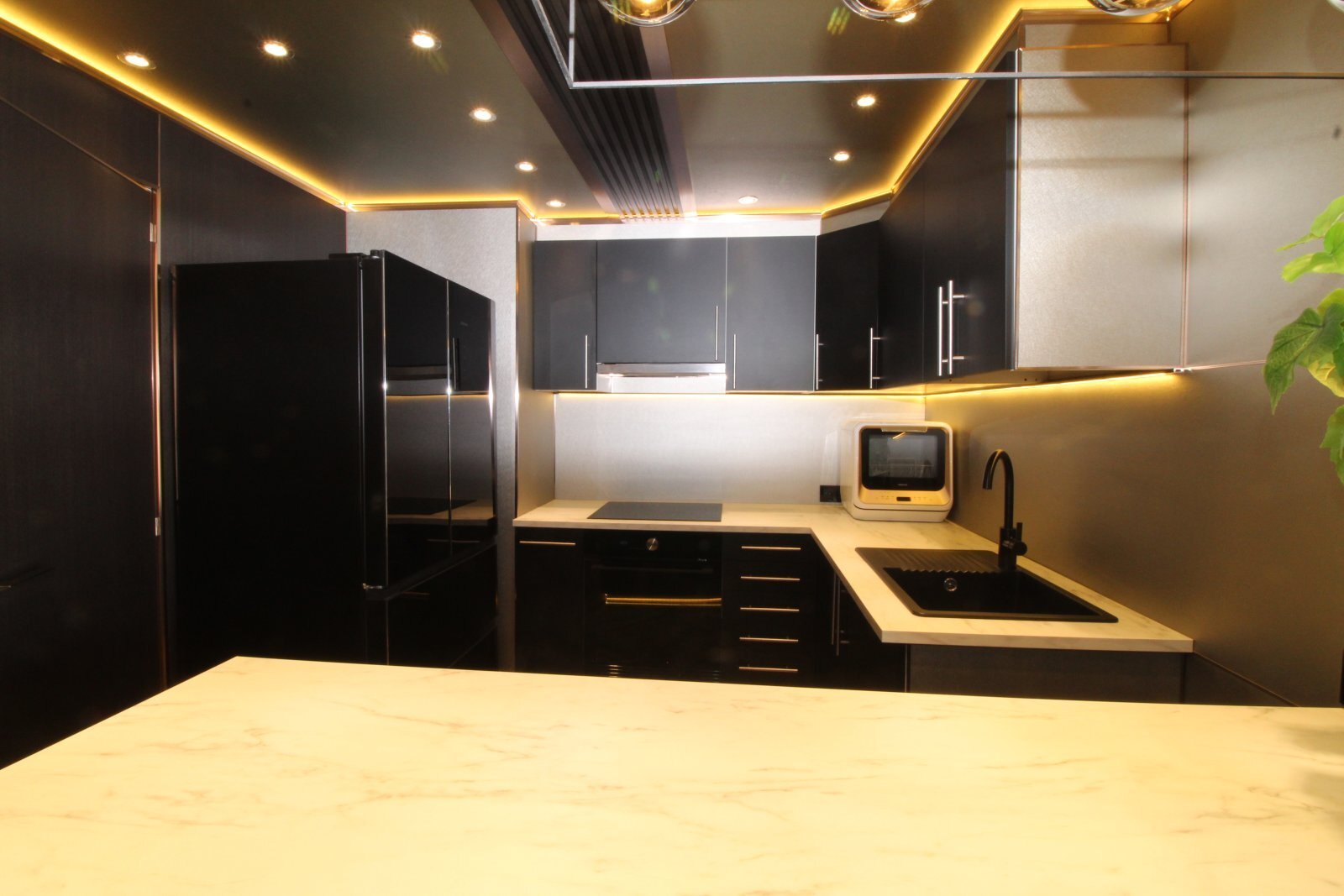 Modern kitchen with intelligent space utilization and premium equipment