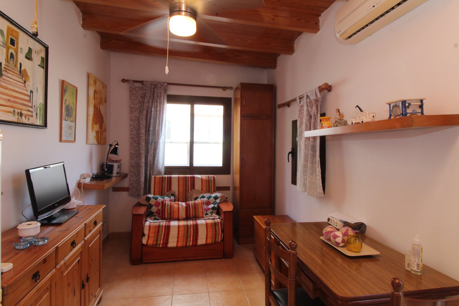 Encanto urbano con estudio y terraza privada – vivir con flexibilidad y estilo en Palma