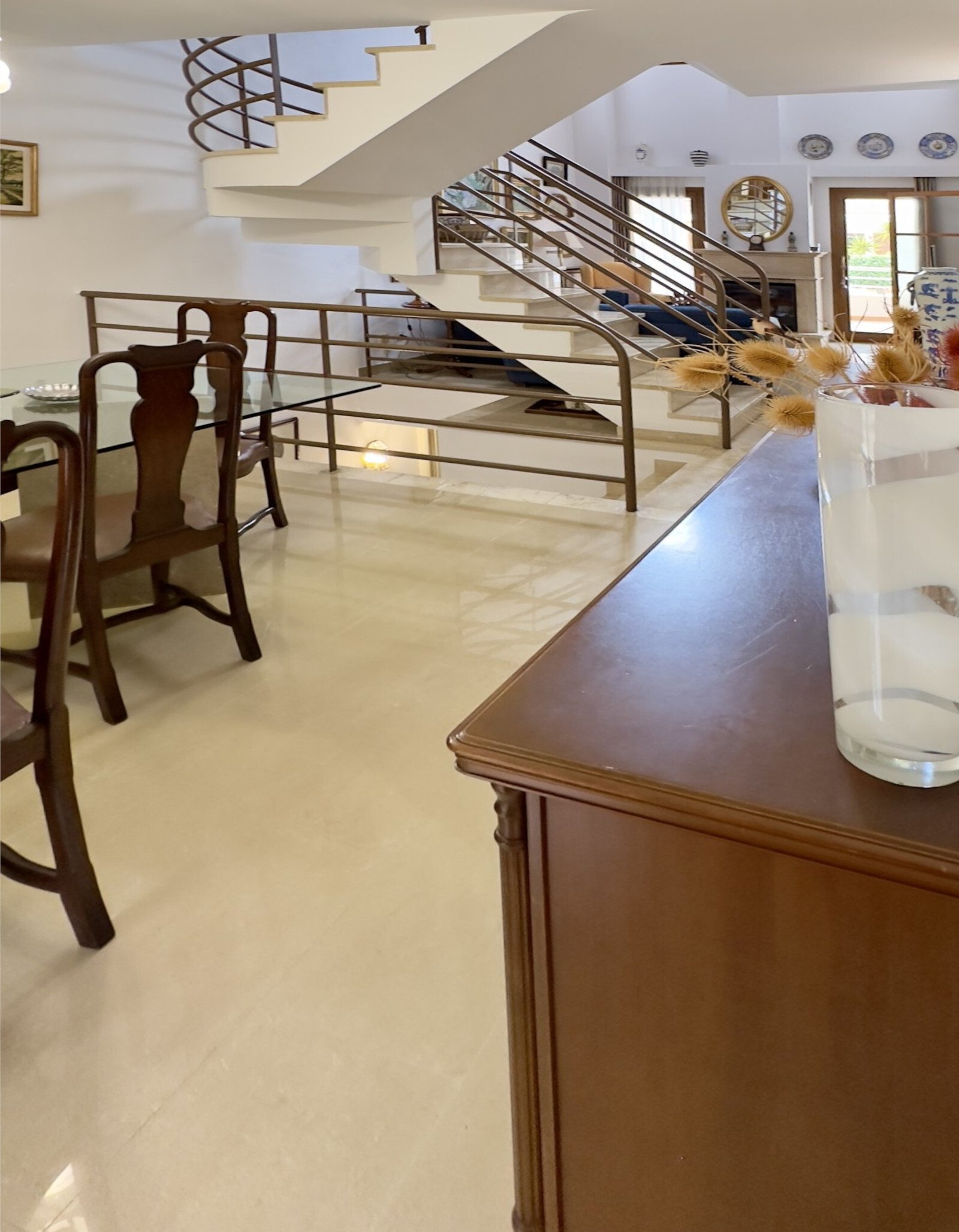 Elegante casa adosada con soleadas zonas exteriores y garaje en Son Espanyolet