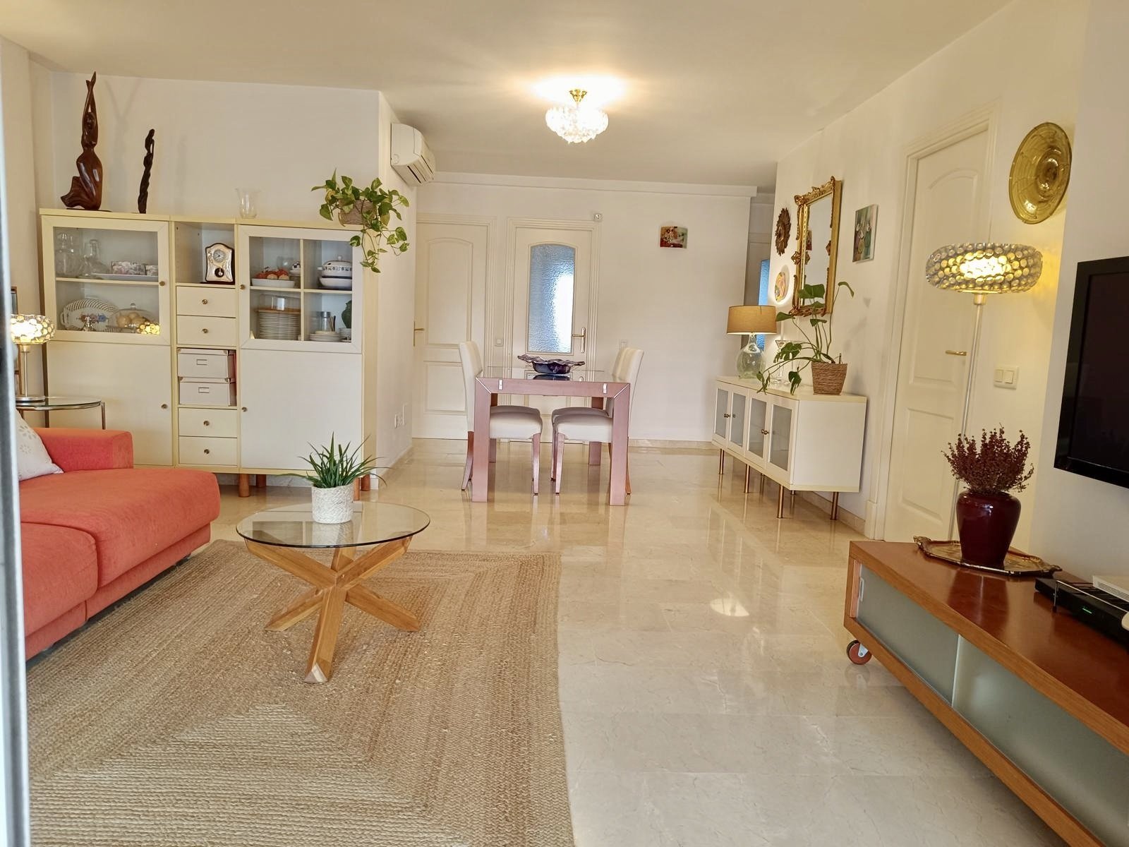 Amplio piso en Maioris , Mallorca – con gran terraza, orientación sur y vistas a la zona protegida