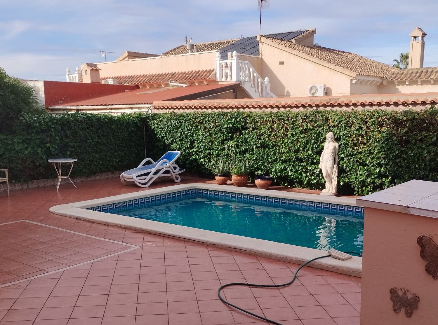 Elegante vivienda pareada con piscina privada junto a las salinas de Torrevieja