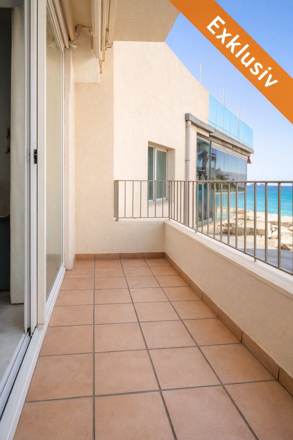 Piso Mediterráneo de Estilo Moderno a pocos Pasos del Mar