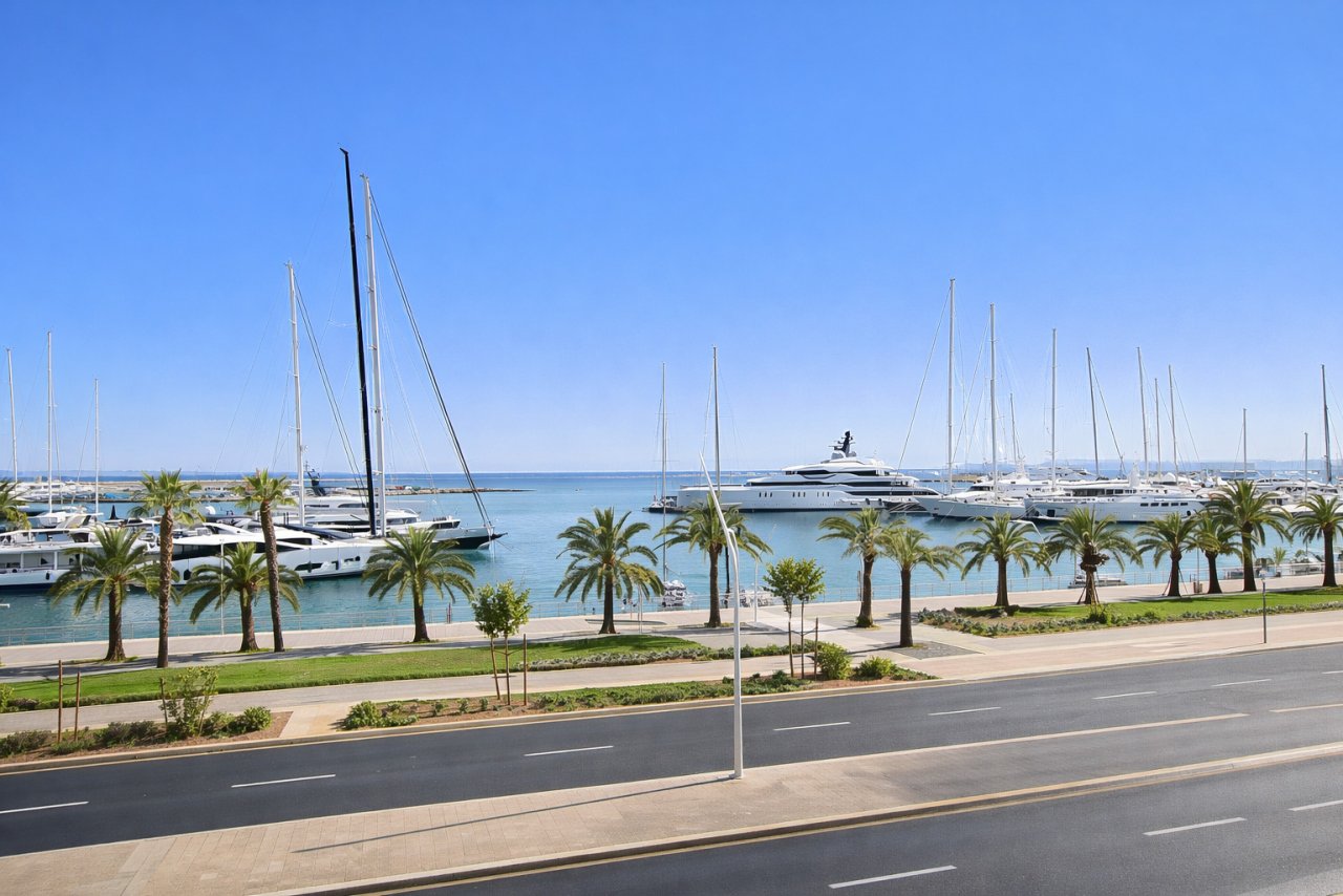 Vista directa al puerto en la marina – Ubicación exclusiva junto al agua con paseo marítimo Vista directa al puerto en la marina – Ubicación exclusiva junto al agua con paseo marítimo