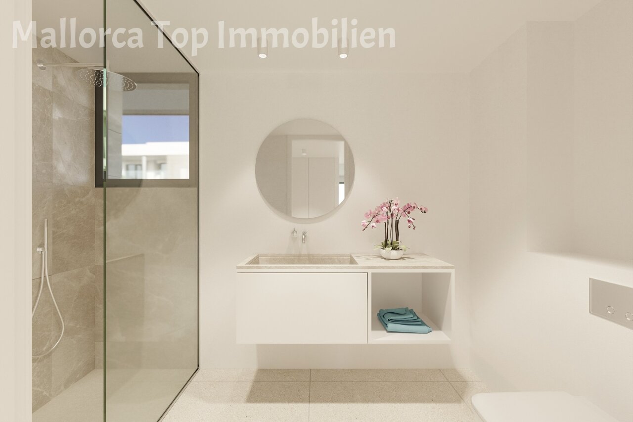 Baño moderno con ducha a ras de suelo e integración inteligente de almacenamiento Baño moderno con ducha a ras de suelo e integración inteligente de almacenamiento