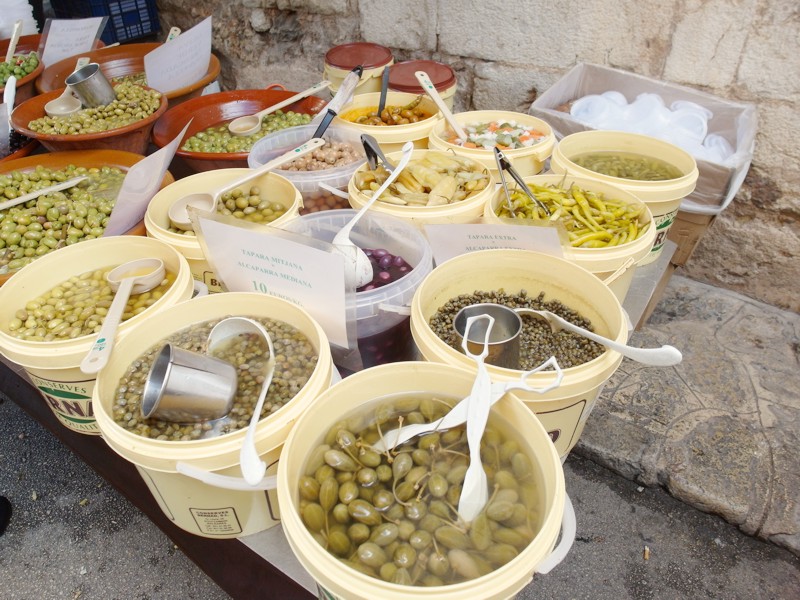 Oliven auf dem Inca Markt auf Mallorca