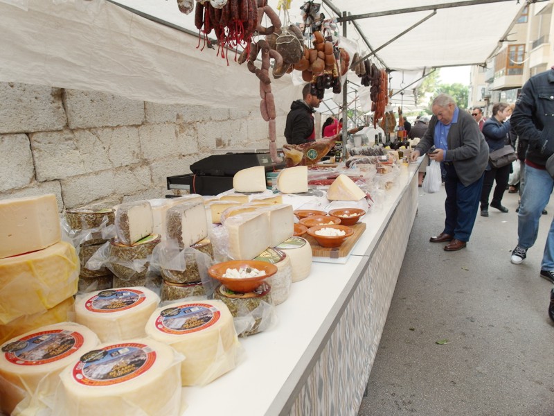 Käse auf dem Inca Markt auf Mallorca