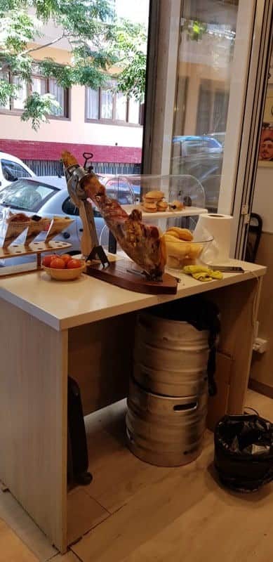 Schinken heißt auf spansich El jamon