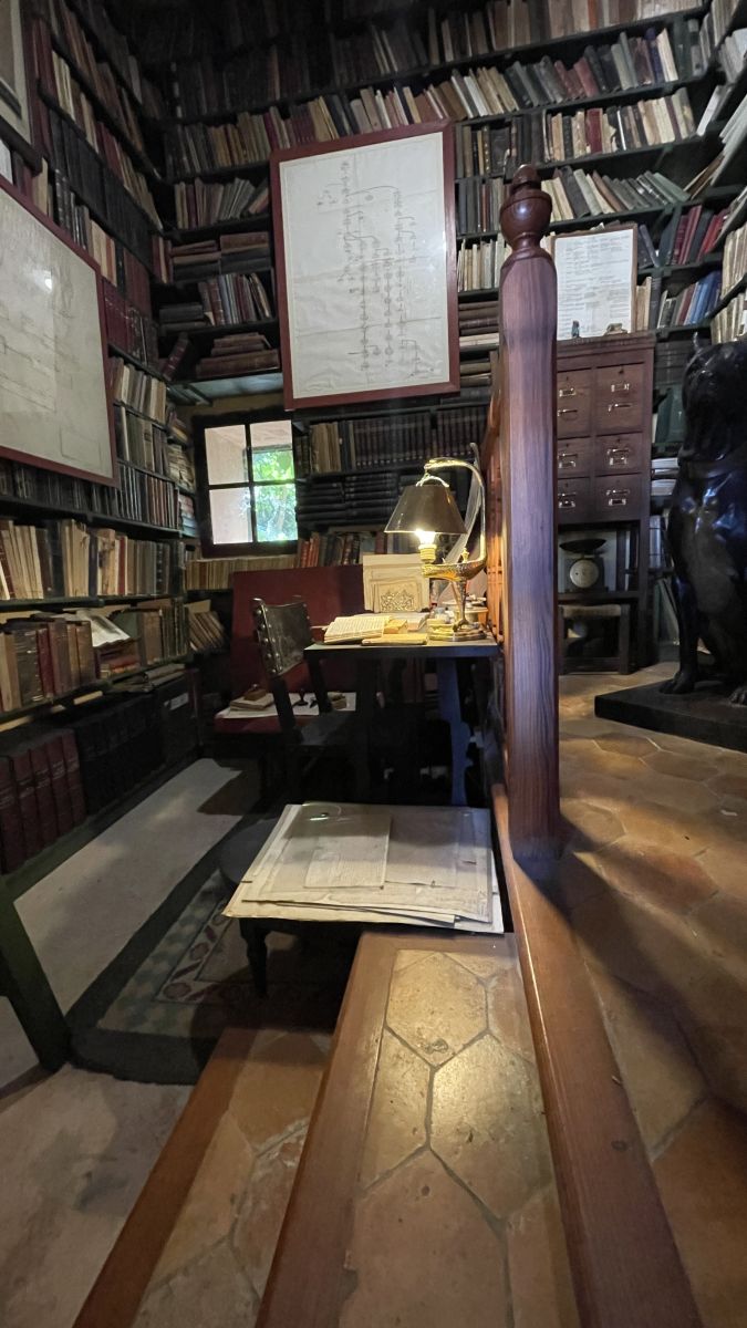 Arbeitszimmer des Hausherren im Museum Els Calderers auf Mallorca.