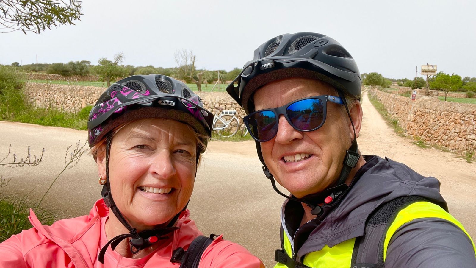 Axel und Claudia mit dem Fahrrad nach Llucmajor