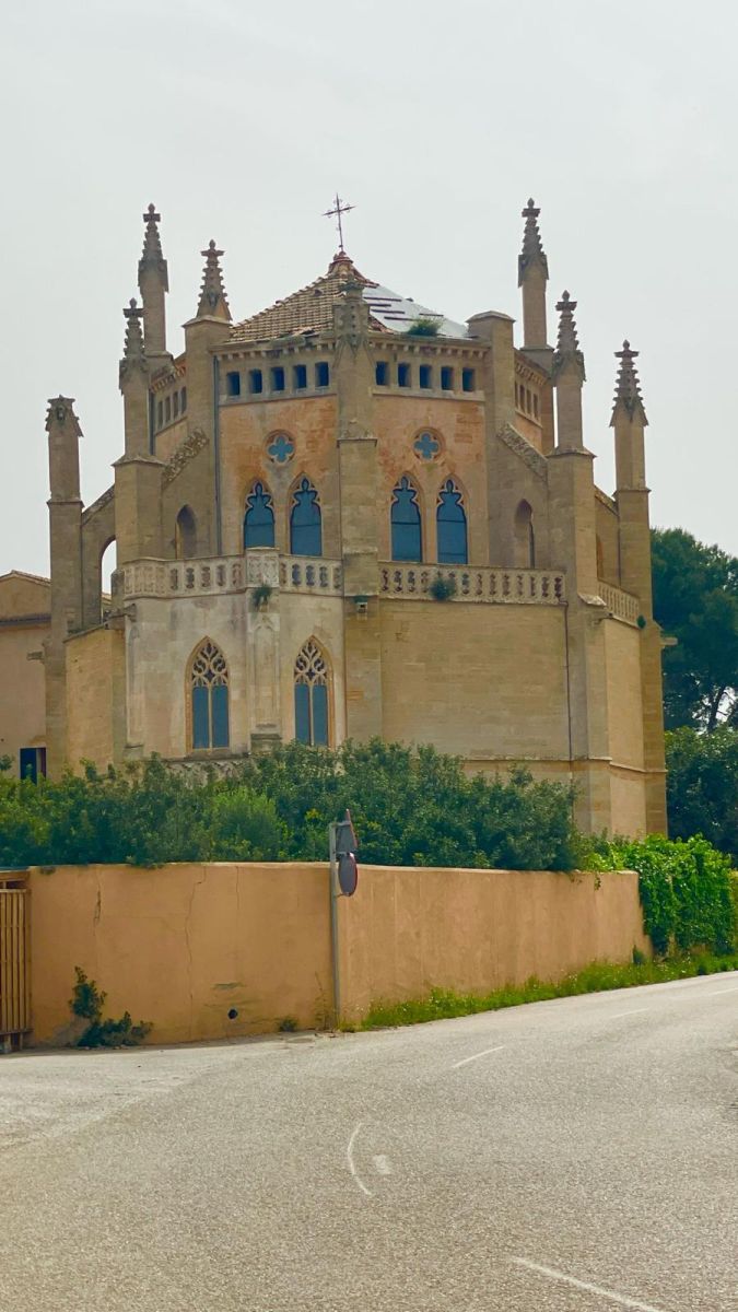 Kirche auf dem Weg nach Llucmajor