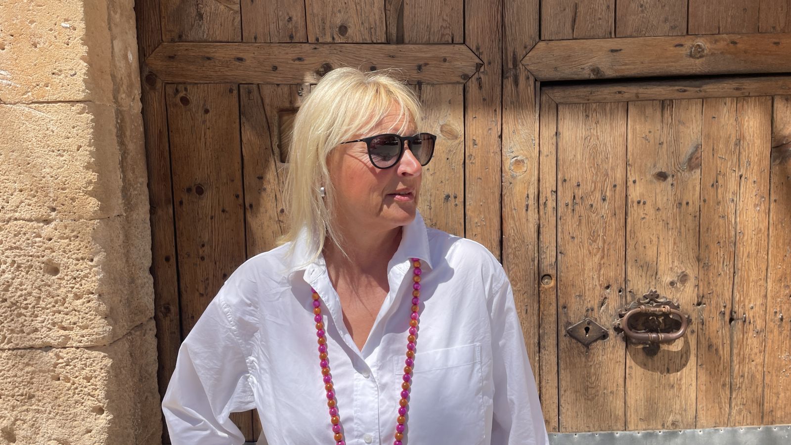 Claudia nimmt Sie mit zu den schönsten Immobilien auf Mallorca – exklusiv für Sie.