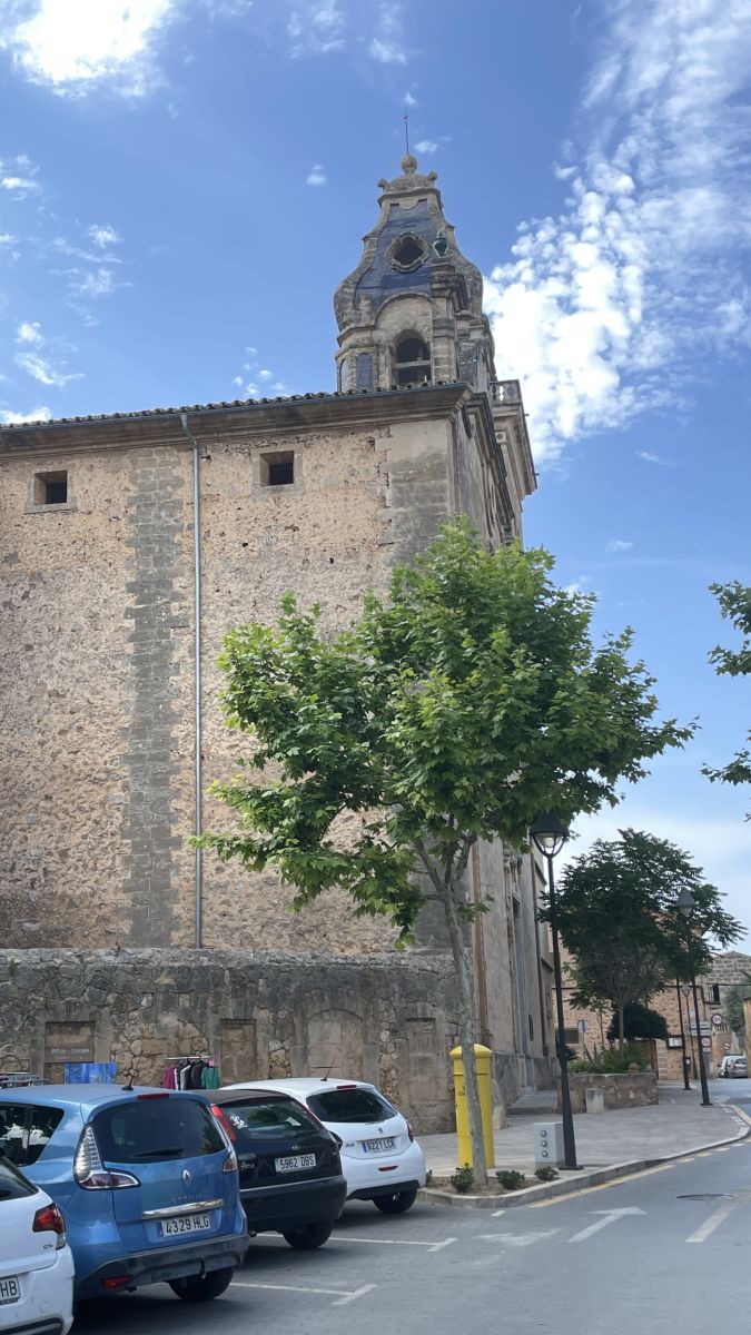 Die Kirche von Santa Maria.