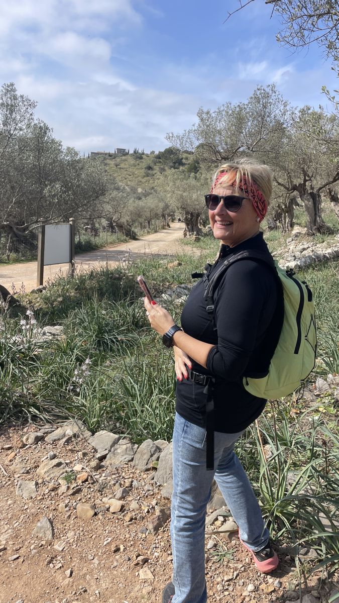 Claudia wandert durch die Serra de Tramuntana