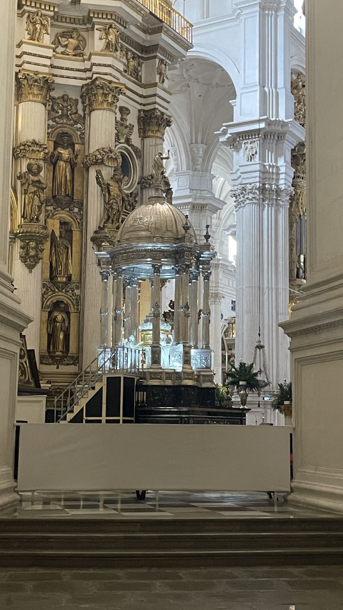 Renaissance-Architektur in der Kathedrale von Granada, entworfen von Diego de Siloé