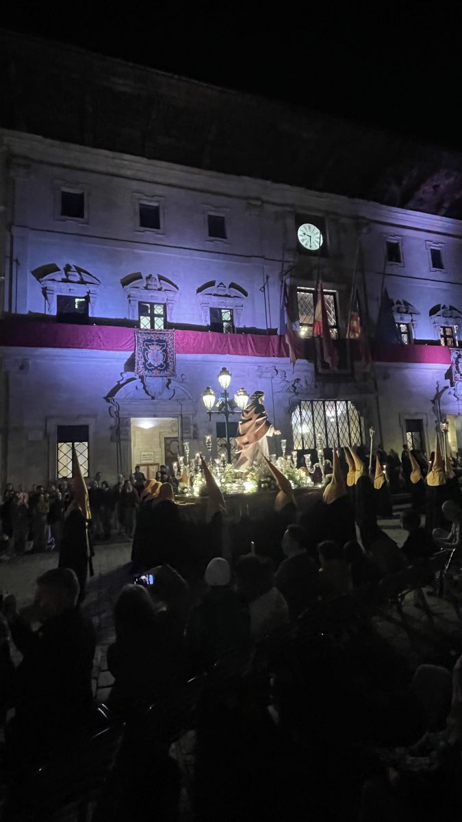 Children watching the Easter procession in Sineu