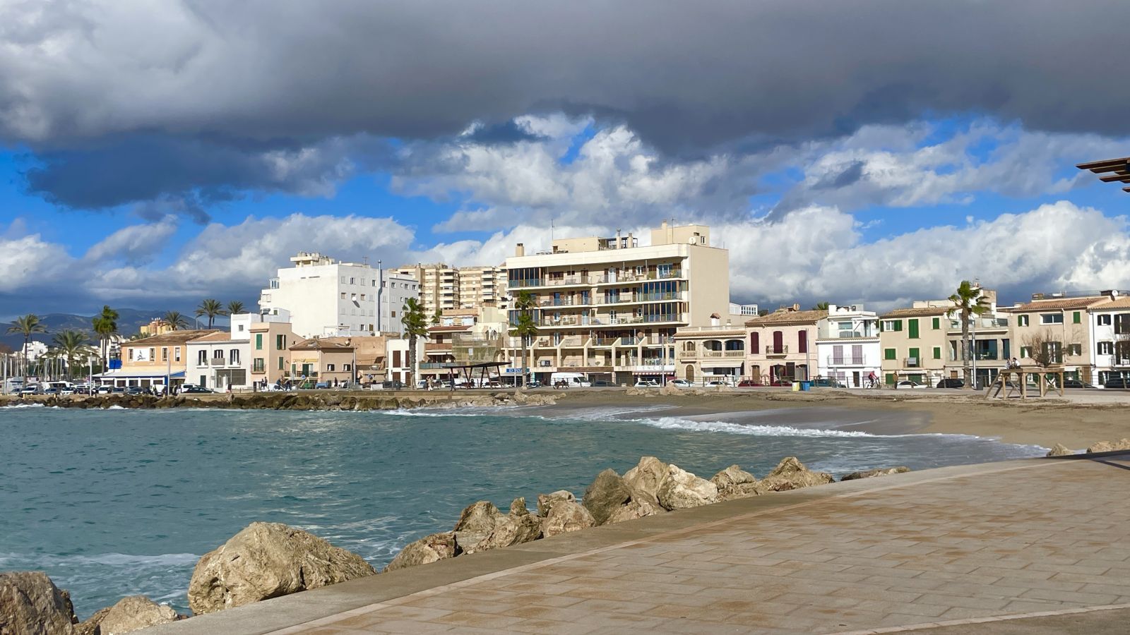 Familienfreundlicher Badestrand – flach abfallendes Ufer in Ciudad Jardín